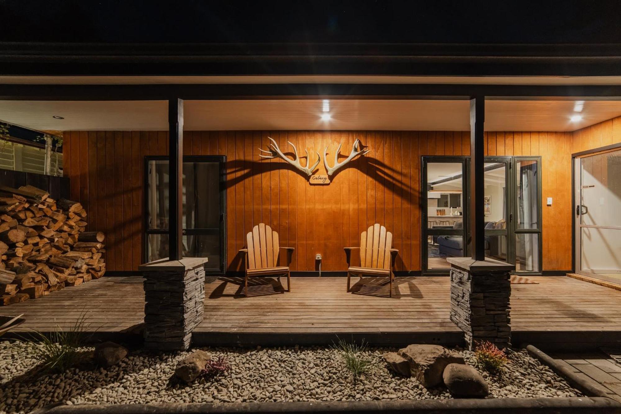 Galaxy 3Br Modern Home With Fireplace Outdoor Spa Lake Tekapo Dış mekan fotoğraf